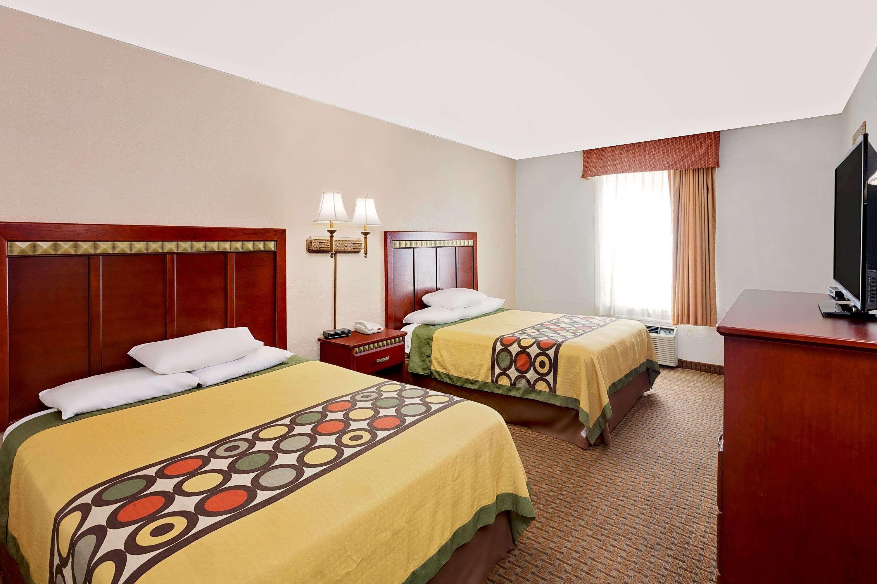 Super 8 By Wyndham Plainview Hotel Eksteriør billede